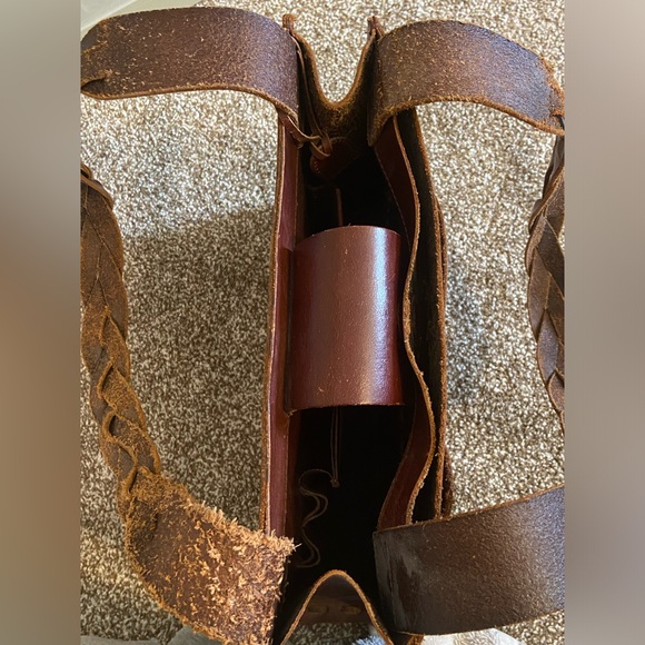 Beautiful Dark Brown Leather El Portal Handbag - Picture 7 of 8